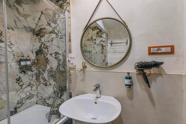 bagno camera tripla